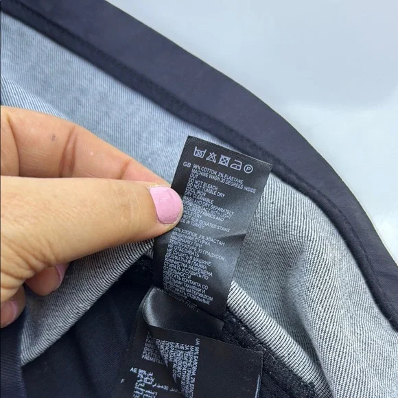 Reiss Black Ruth Coated Denim Zip Up Mini Skirt N279-21 - Picture 5 of 7